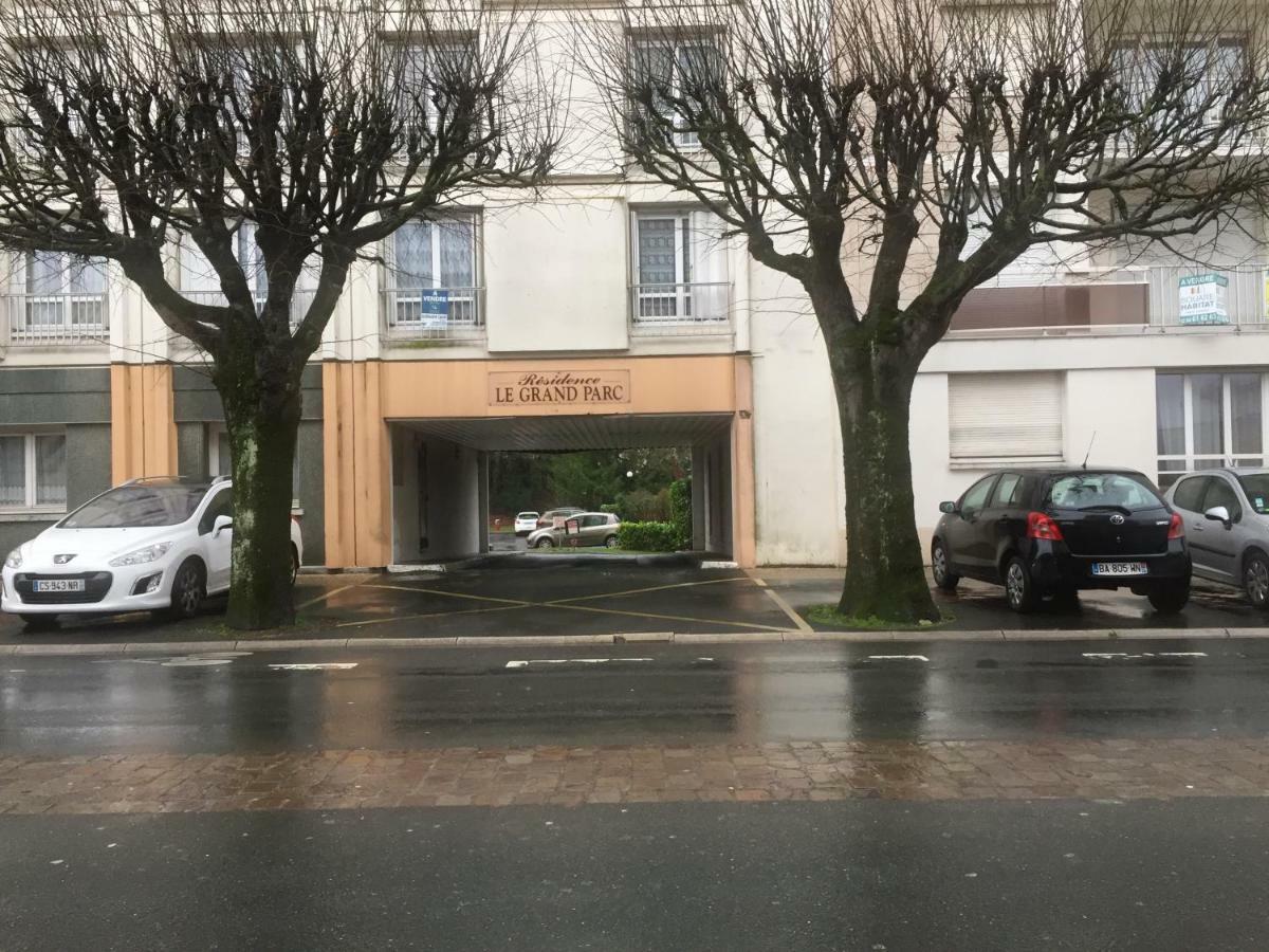 Appartement Le Grand Parc Châteauroux Exterior photo